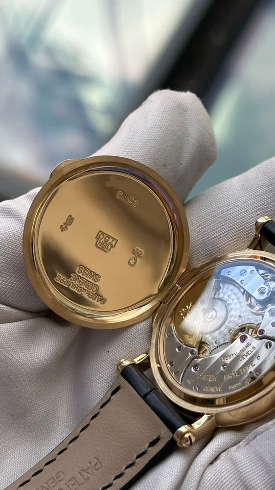 Power Reserve Moon Phase